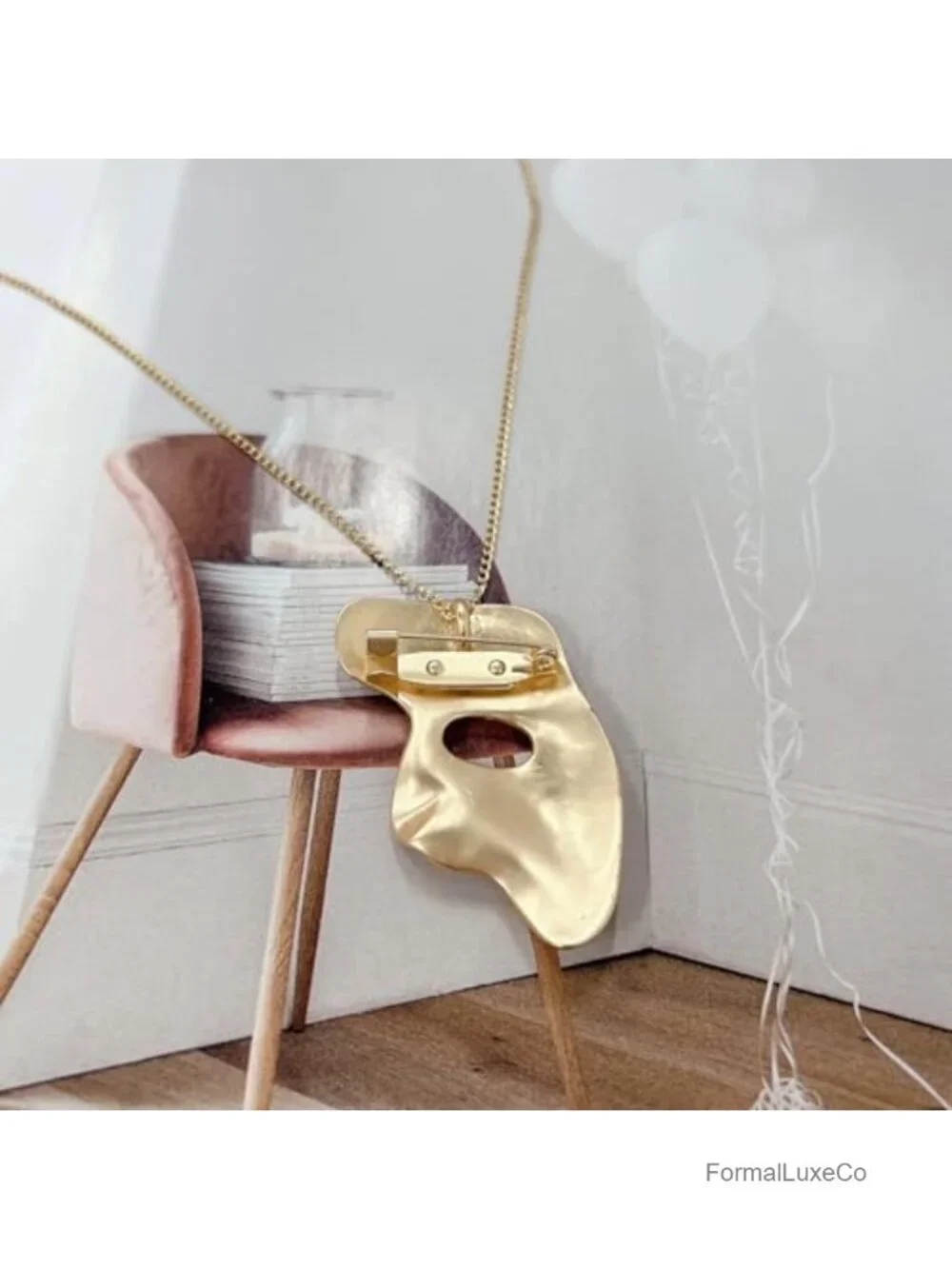 Statement Human Face Pendant Necklace Removable Brooch Pin Opera Mask Punk